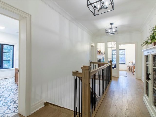 Gallery image #4